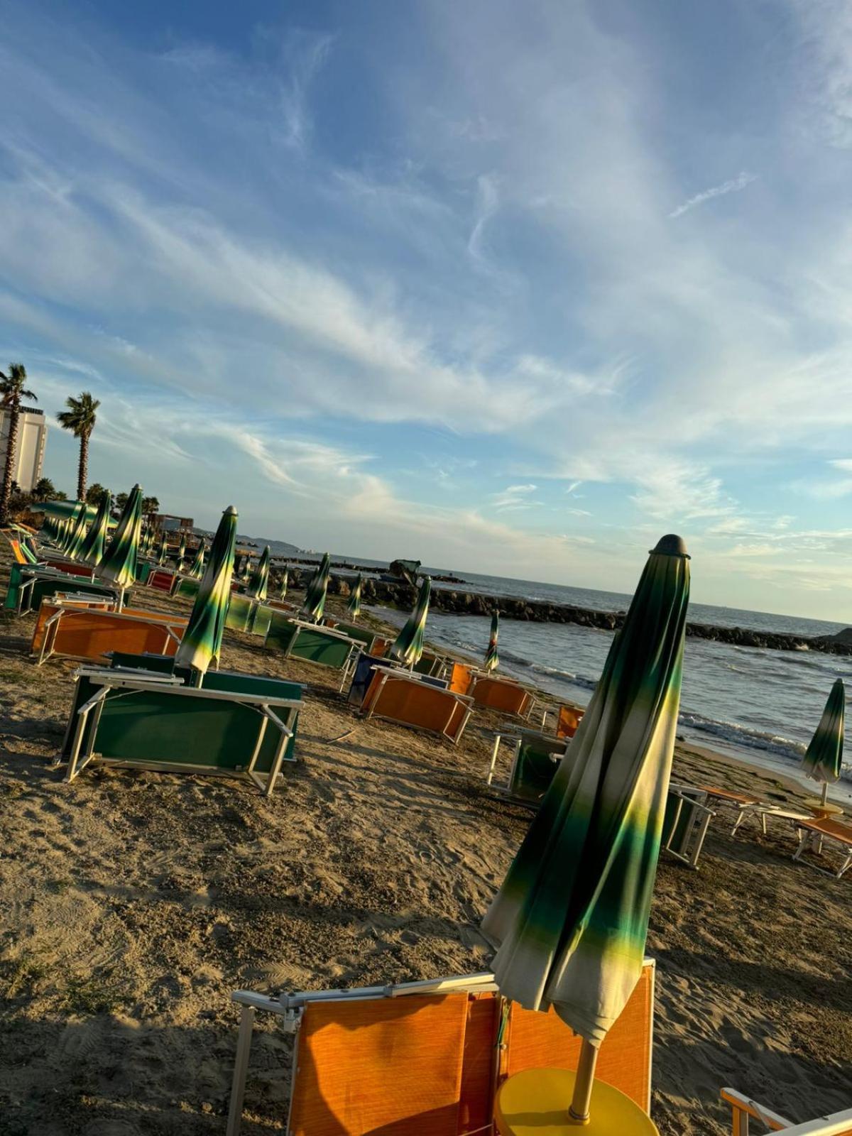 Village By The Sea Голем Экстерьер фото